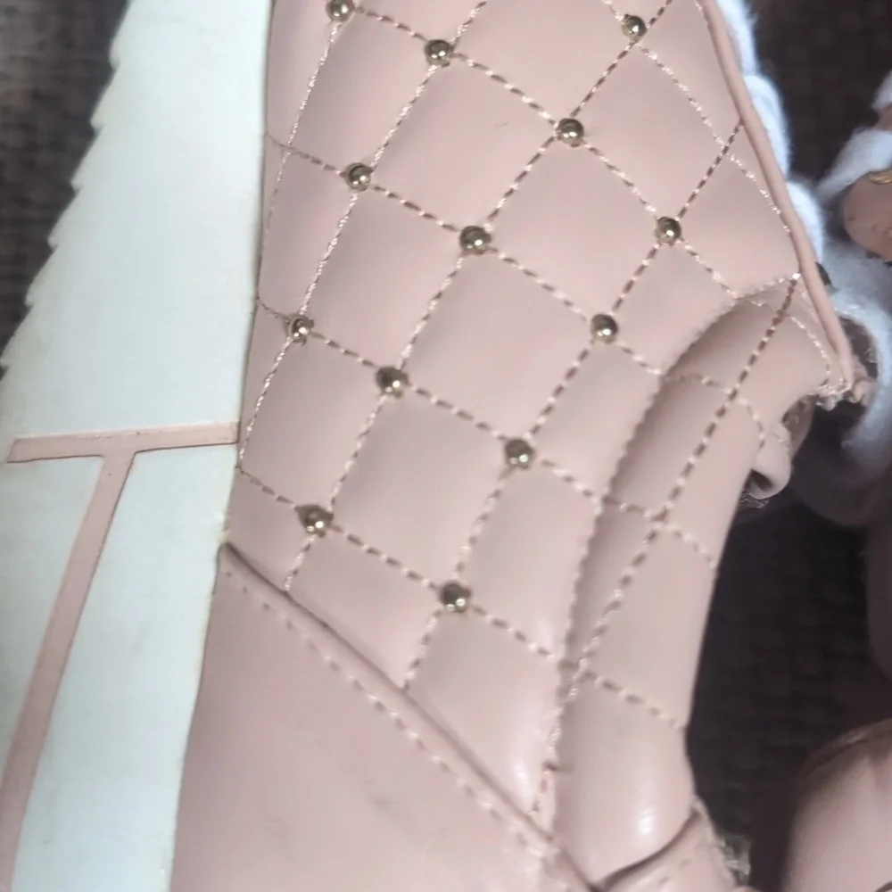 Bebe Sport Barkley Size 7 Pink Lace-Up Athletic Sneakers